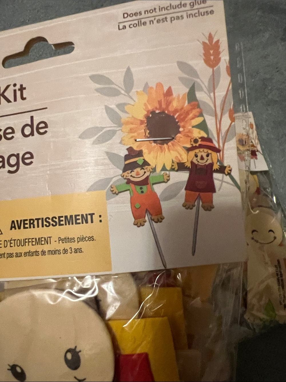 Fall Scarecrow Craft Kit Bundle - Picture 4 of 5